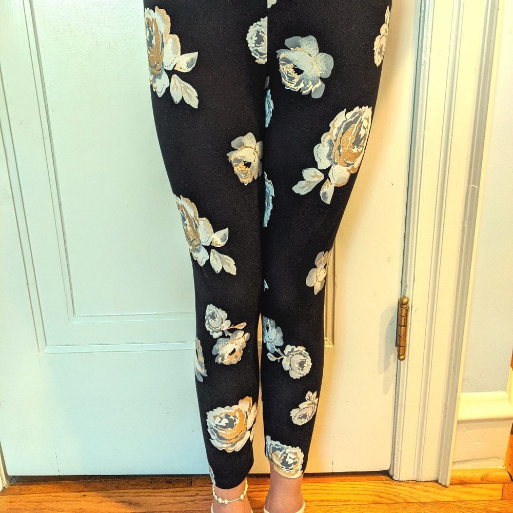 NWOT-Girl's Epic Threads Black Floral Leggings